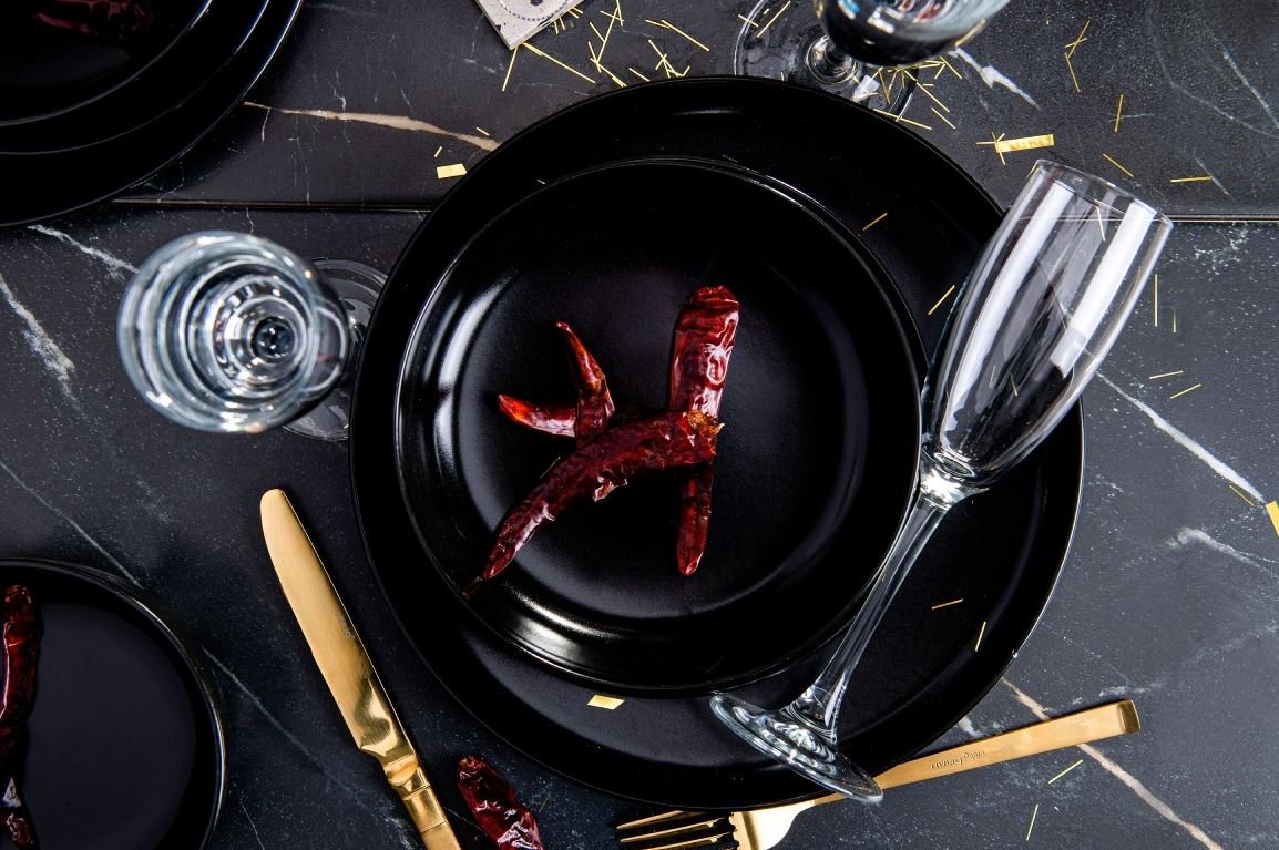 Lėkščių rinkinys VICTO (2)